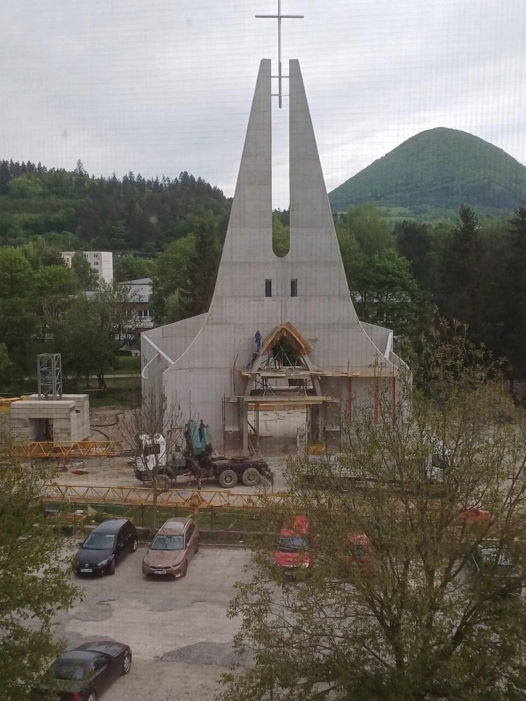 698111cb-3a5c-4855-8954-6214f313caf5