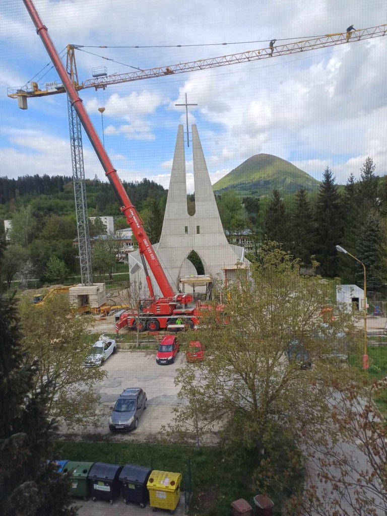 7ad0b042-8f5a-4fcb-9de0-de739fe38c2c